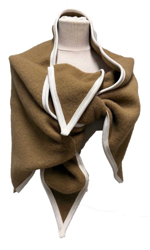 chale laine des Pyrénées camel pour femme