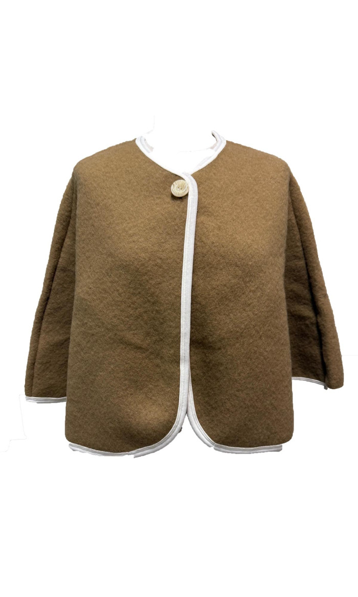 pelerine laine des Pyrénées camel pour femme en stock